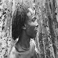 Basongo-meno čovjek, 1946. Nmber od plemena Basongo-meno centralne Afrike. Film još iz 'divljačkog sjaja,'