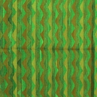 Ahgly Company u zatvorenom pravokutniku orijentalno zelene tradicionalne prostirke, 2 '5'