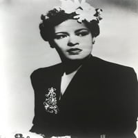 Billie Holiday postavljen u crnoj haljini sa cvijećem na kose portret fotografija Print