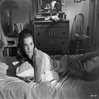 Natalie Wood leži u klasičnom ispisa fotografija